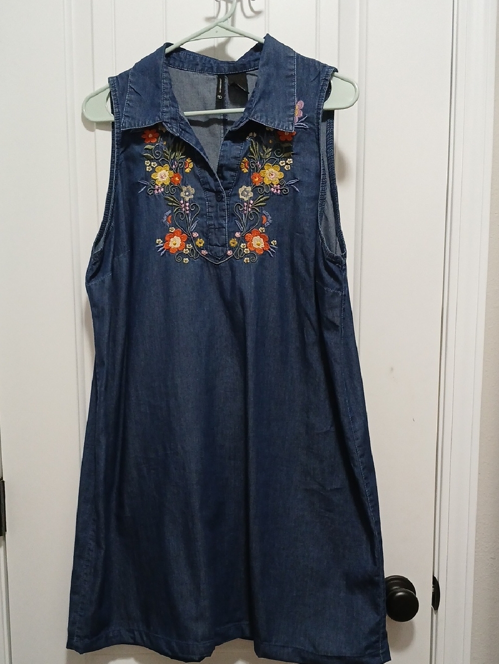 Sleeveless Denim Embroidered Floral Dress - Navy Blue